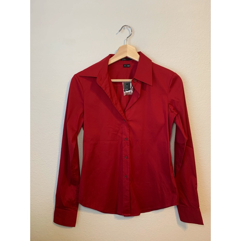 Theory NWT Larissa button down maroon size xs (P)